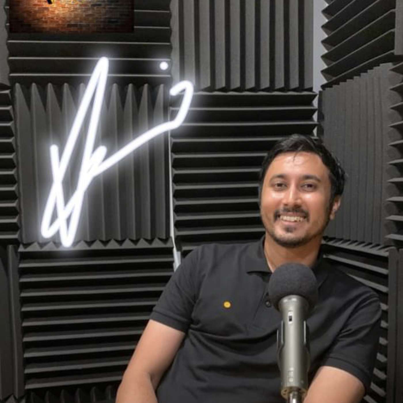 Silverfox Hustle #2 - Rhysh Roshan Rai - The Footballer turned Football Analyst and Pundit episode artwork