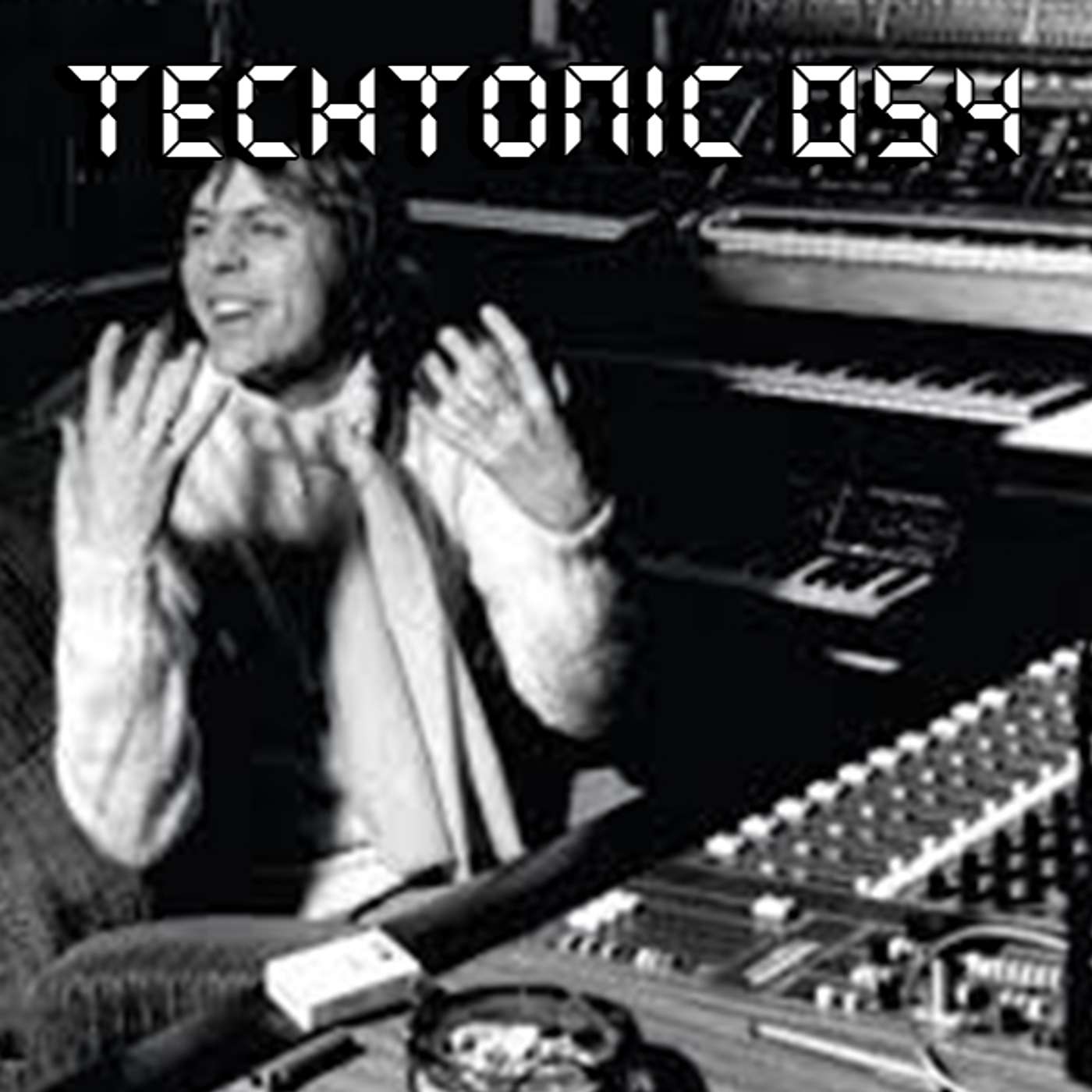 TechTonic E54 'Ended out With A Preacher' October 2020 Techno Mix GUEST MIX *DISSCUT* episode artwork