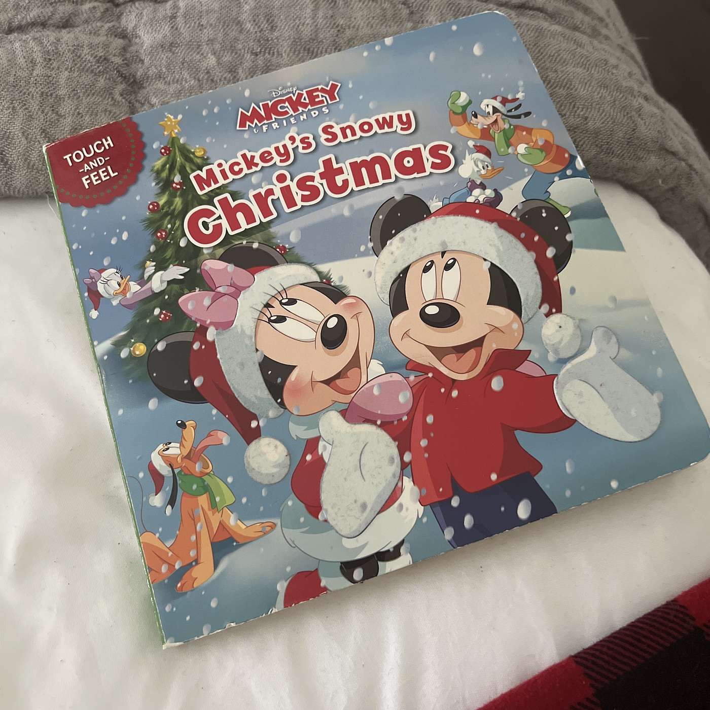 Mickey’s Snowy Christmas episode artwork
