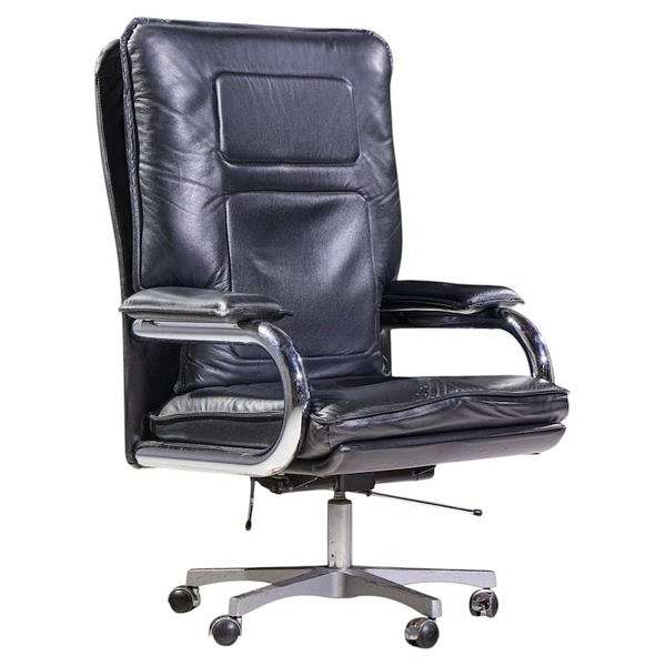 Squeaky Chair
