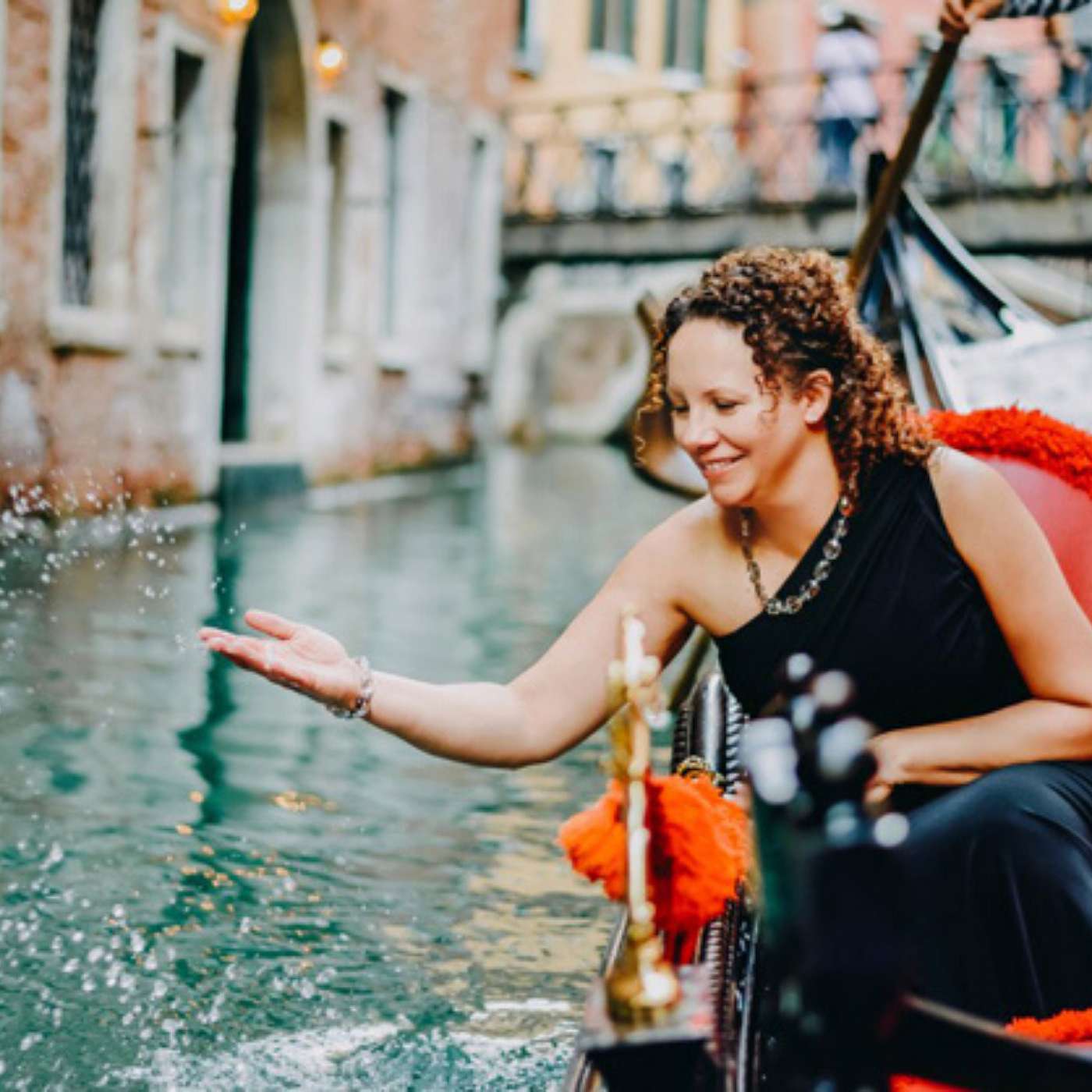 Viva Italia: An Interview with Laura Morelli, Author of The Giant