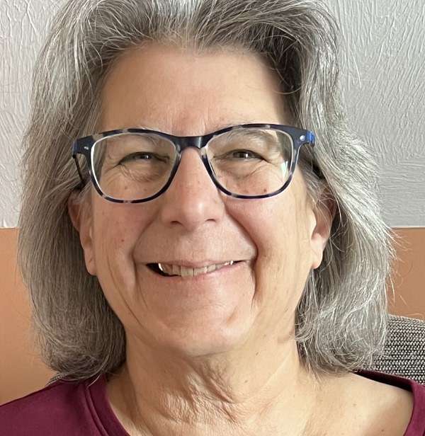 Dorothy A Derapelian