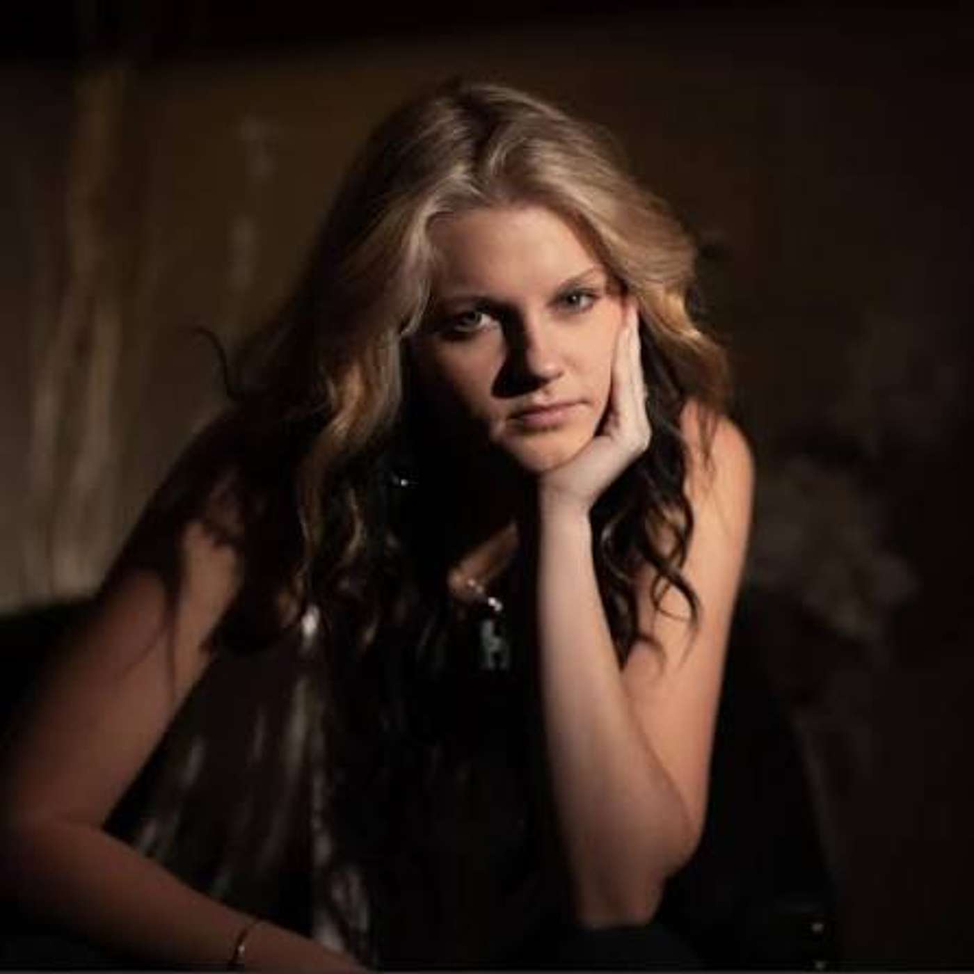 Lily Heidinger - Singer/Songwriter episode artwork