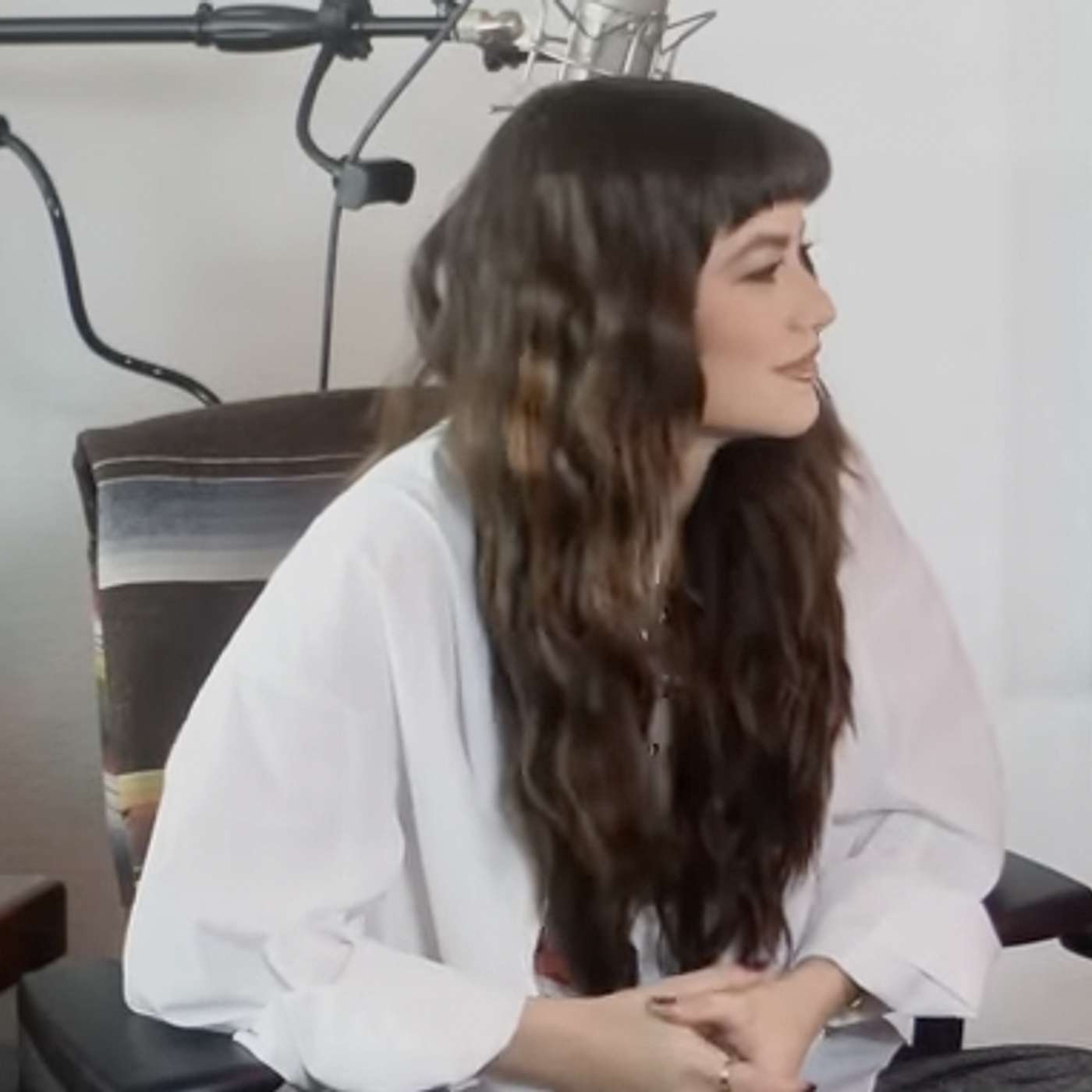 Sofía Reyes muestra el detrás de "Guaro con Ron", su canción con Alan Walker