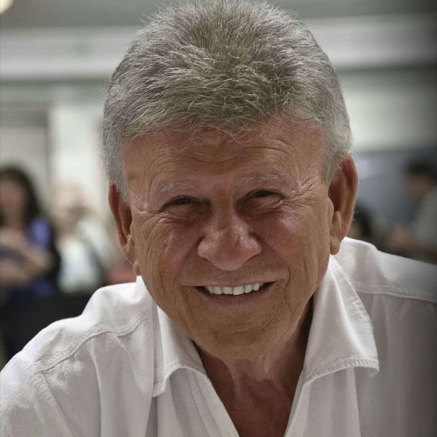 #79: Encore interview with teen idol Bobby Rydell who passed away on 4/5/22. This is in tribute to his multifaceted life. R.I.P. Bobby WE Love You and Always Will! episode artwork
