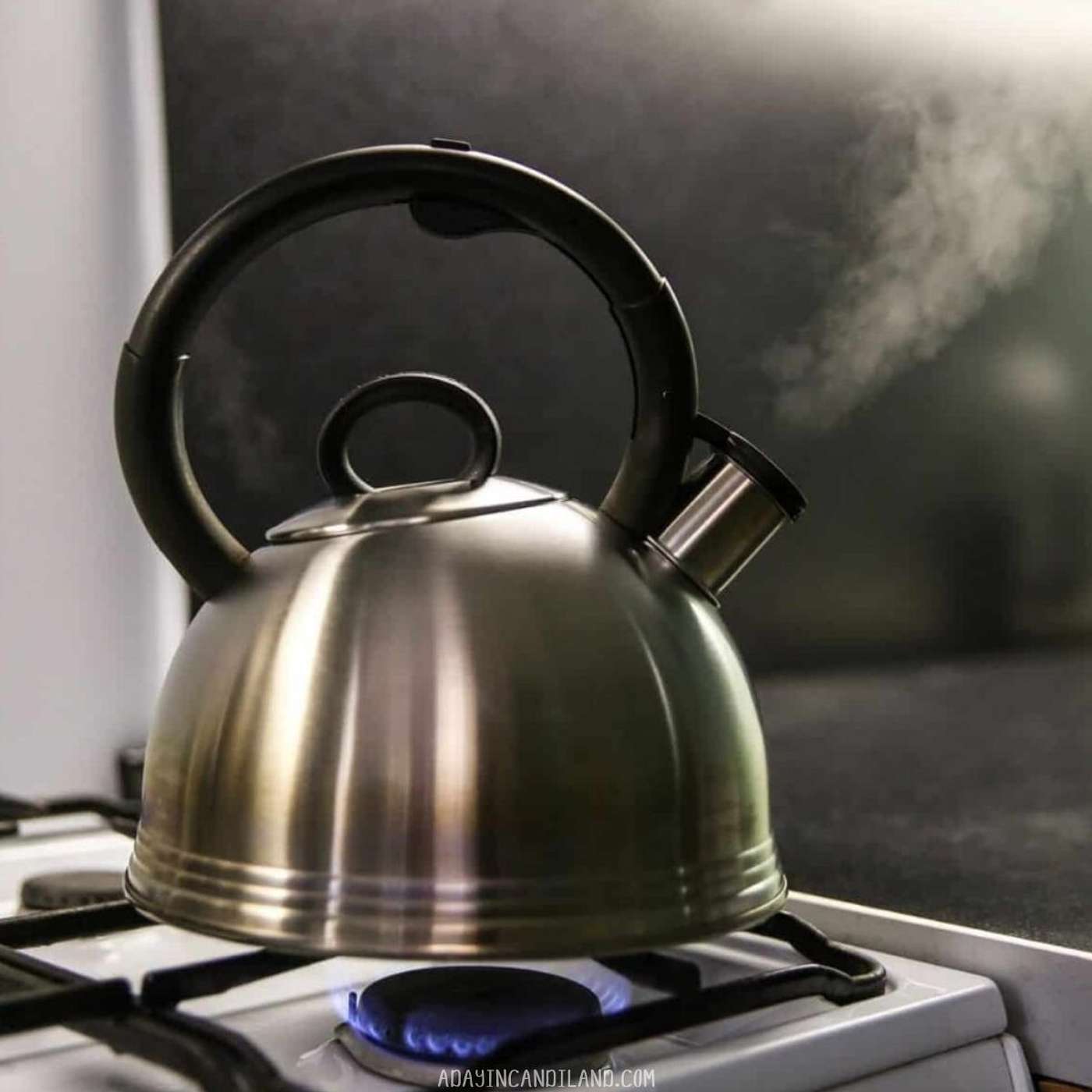 Episode 1577 - How to Boil a Kettle & your Prayer.