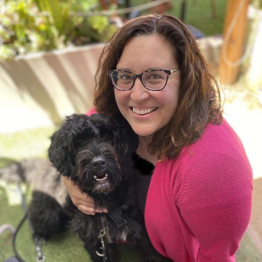 Kendra Williams and her Gluten Detection Dog Suki (@sukipwd)