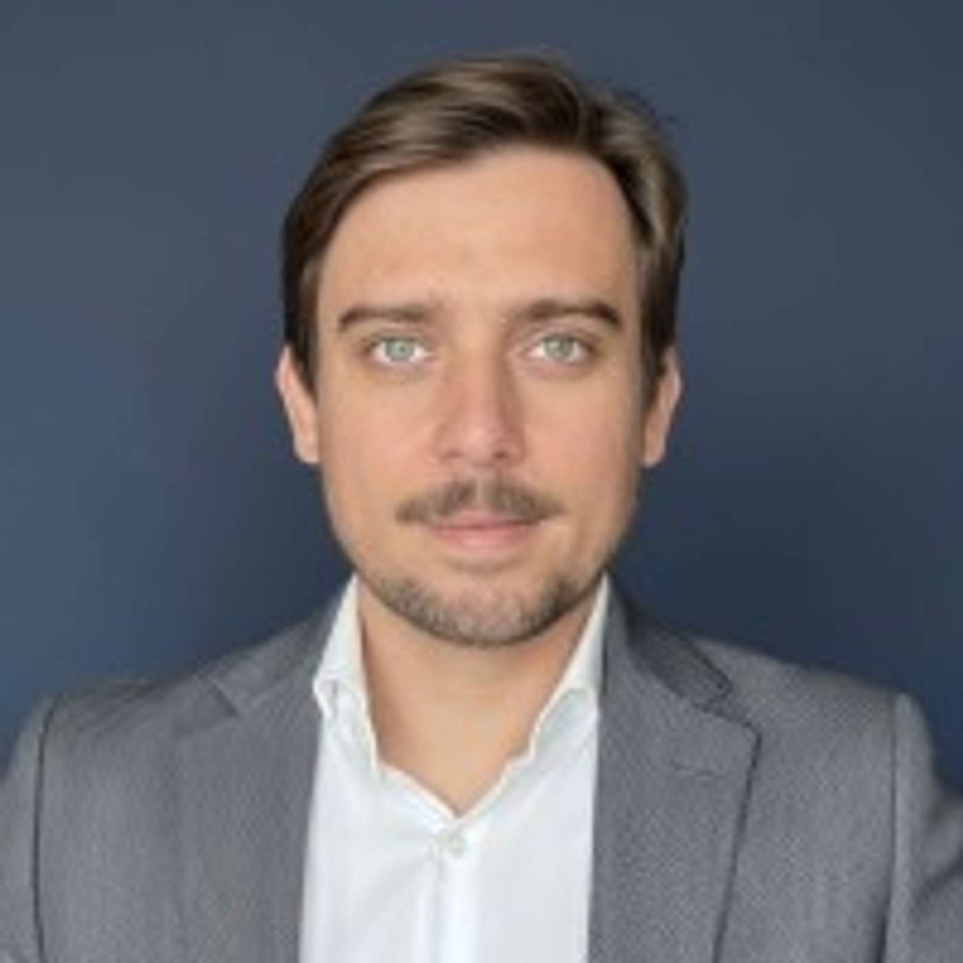 Phil Nobre- business professional in executive management