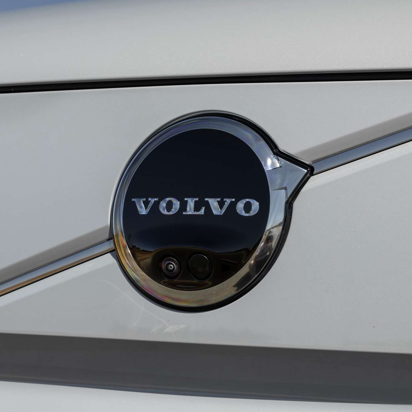 Sept. 29, 2026 | Volvo freezes hiring; GM’s Mark Reuss at Automotive News Congress