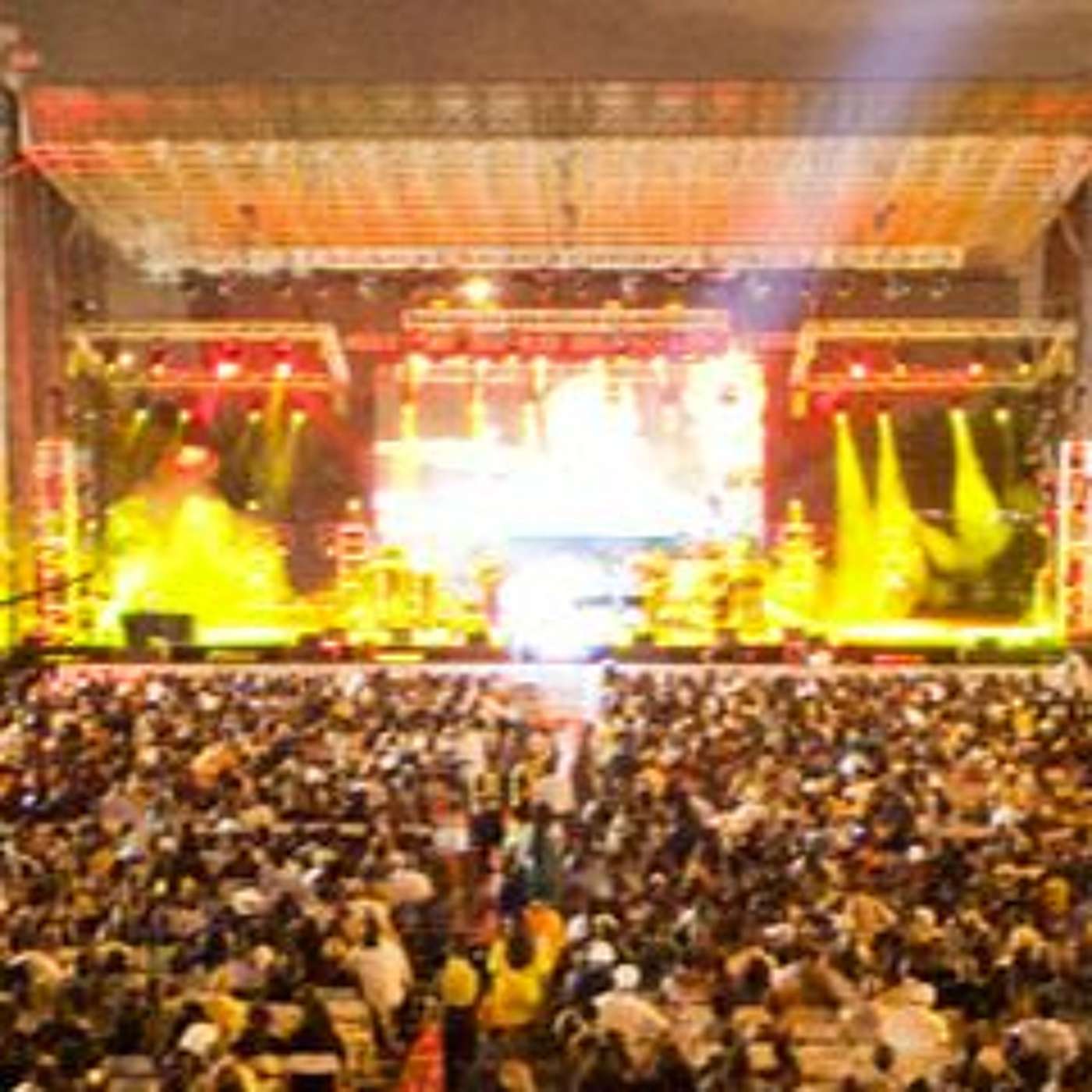 5 Ways Local Festivals Empower Your Local Community (What's In Your Purse Wed.)