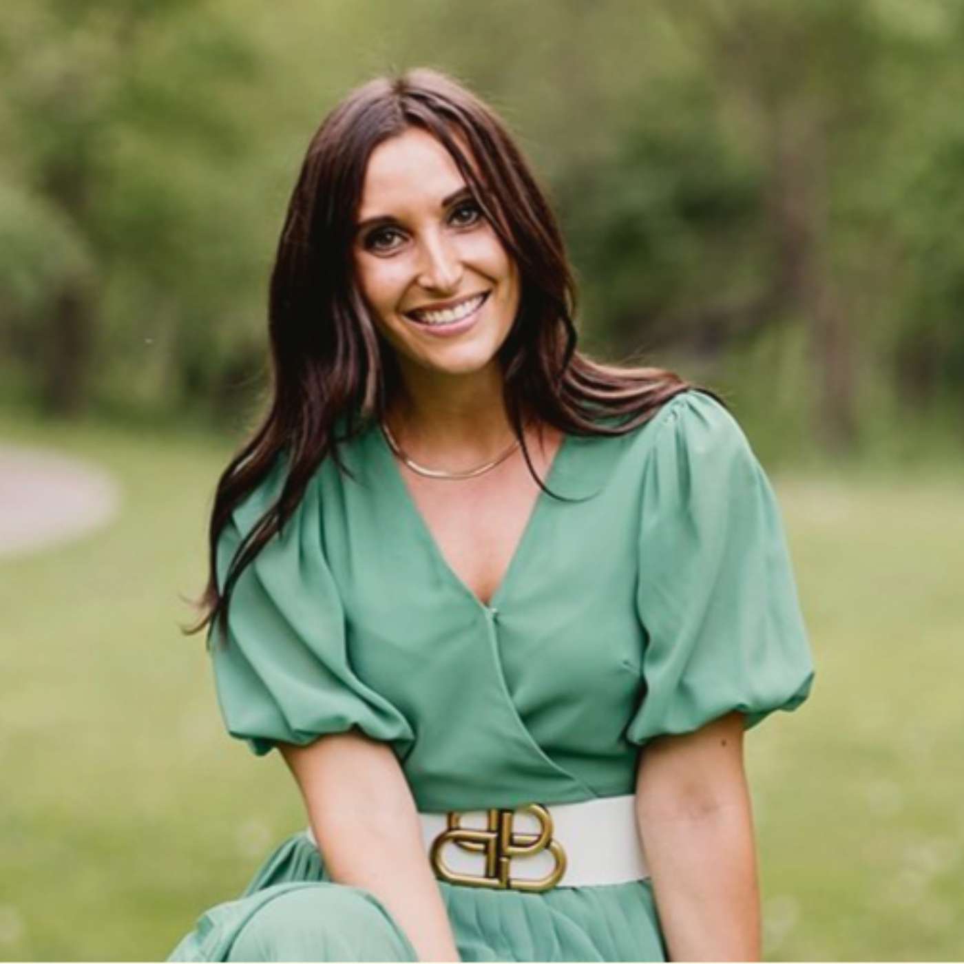 Episode 54: How Do I Know If It's An Eating Disorder? Interview with psychotherapist, Lauren Harding LSW