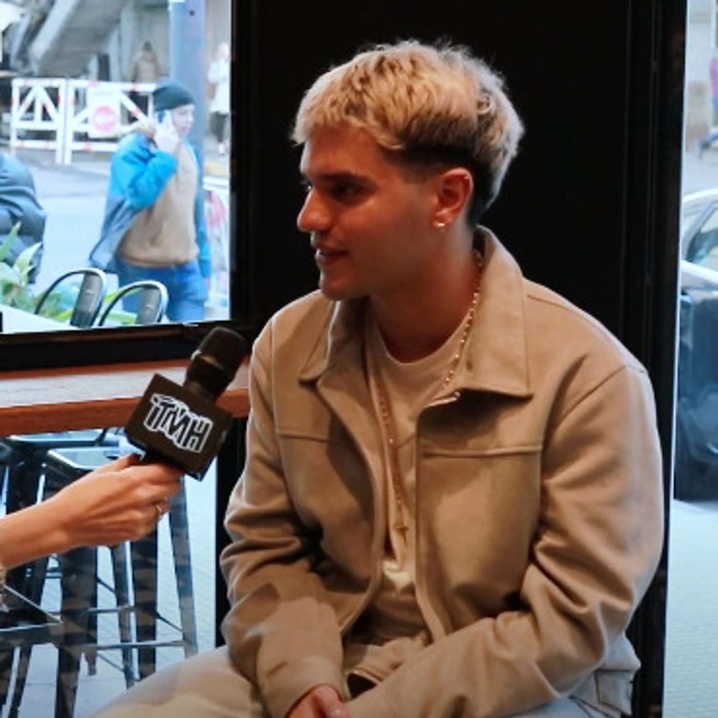 Entrevista a Dani Ribba: "Creo que la gente se va a sorprender con la nueva música" episode artwork