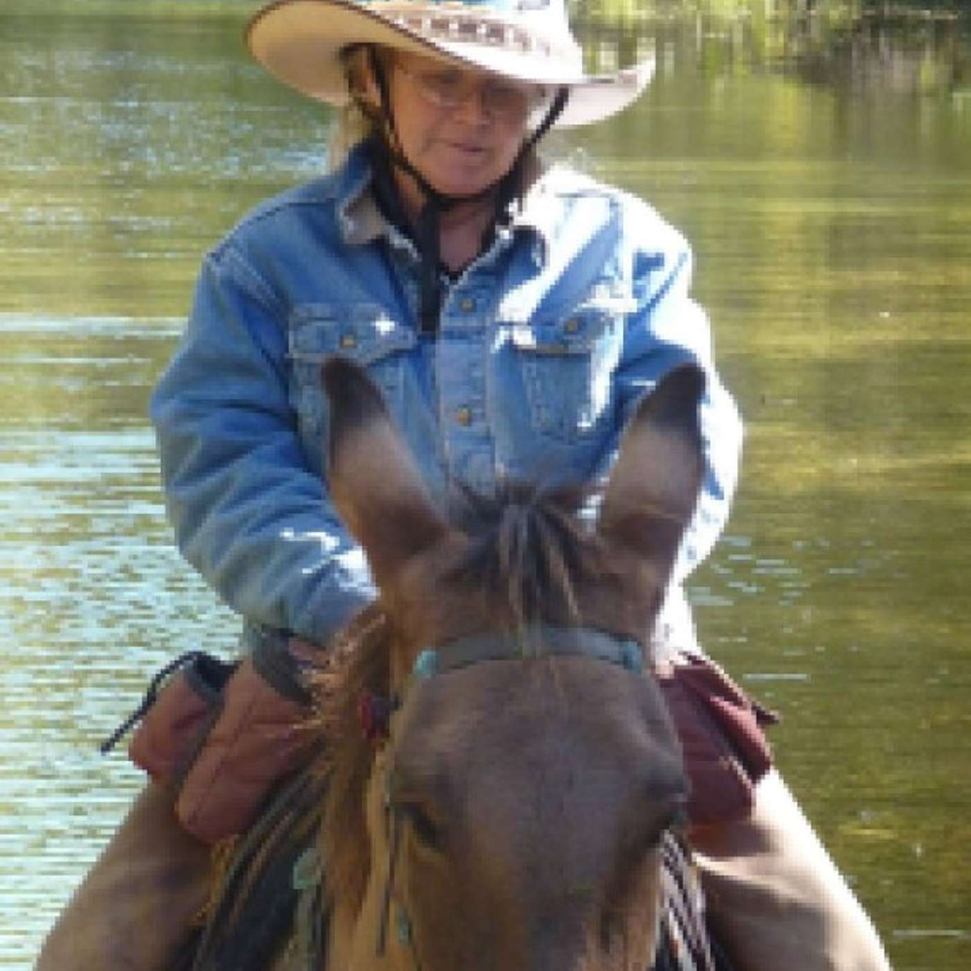 TAMI KING - CHASES HER MULE - CUSTOM PAINTED HATS episode artwork