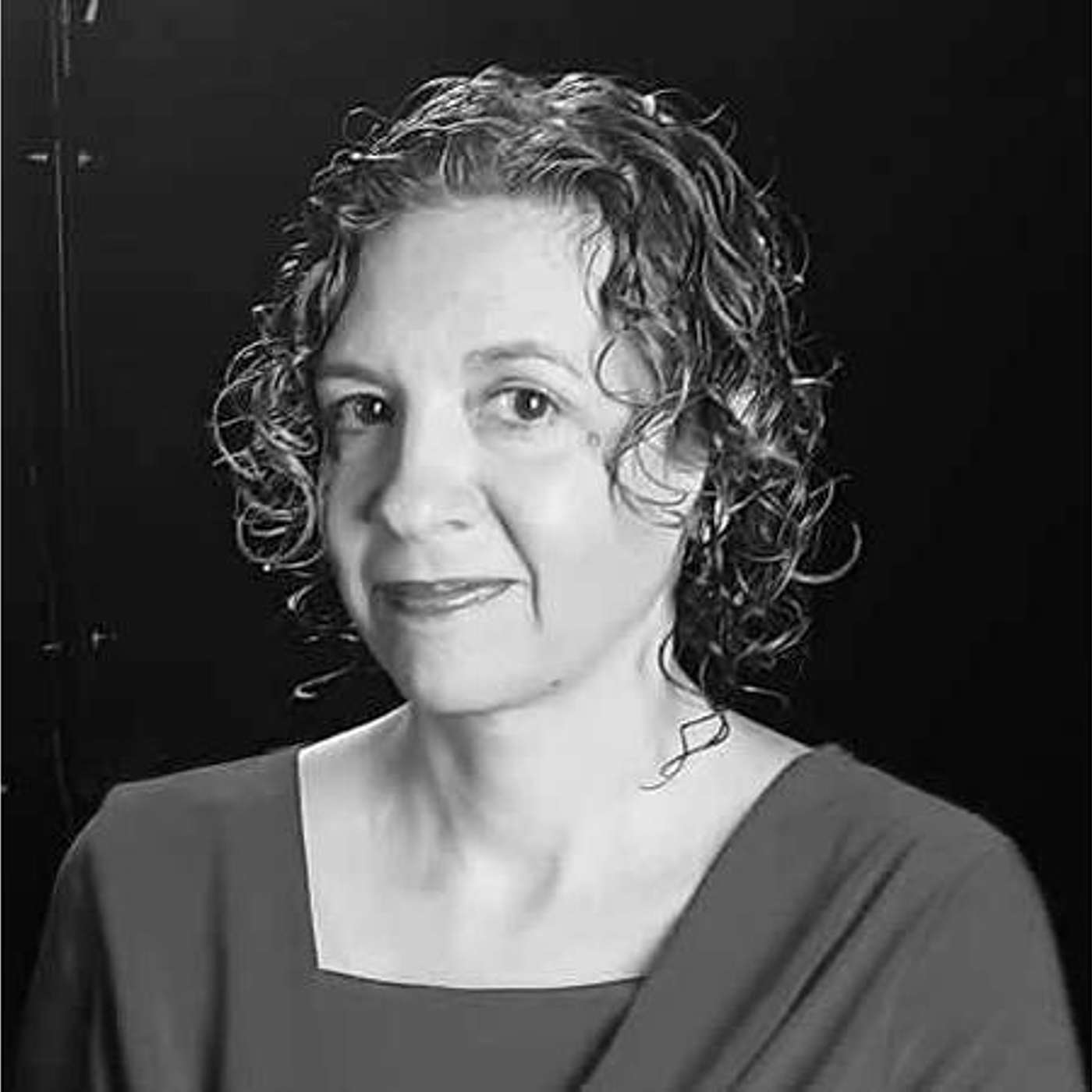 Halloween, Horror, and Comics with Author Francesca Maria on Book Lights episode artwork