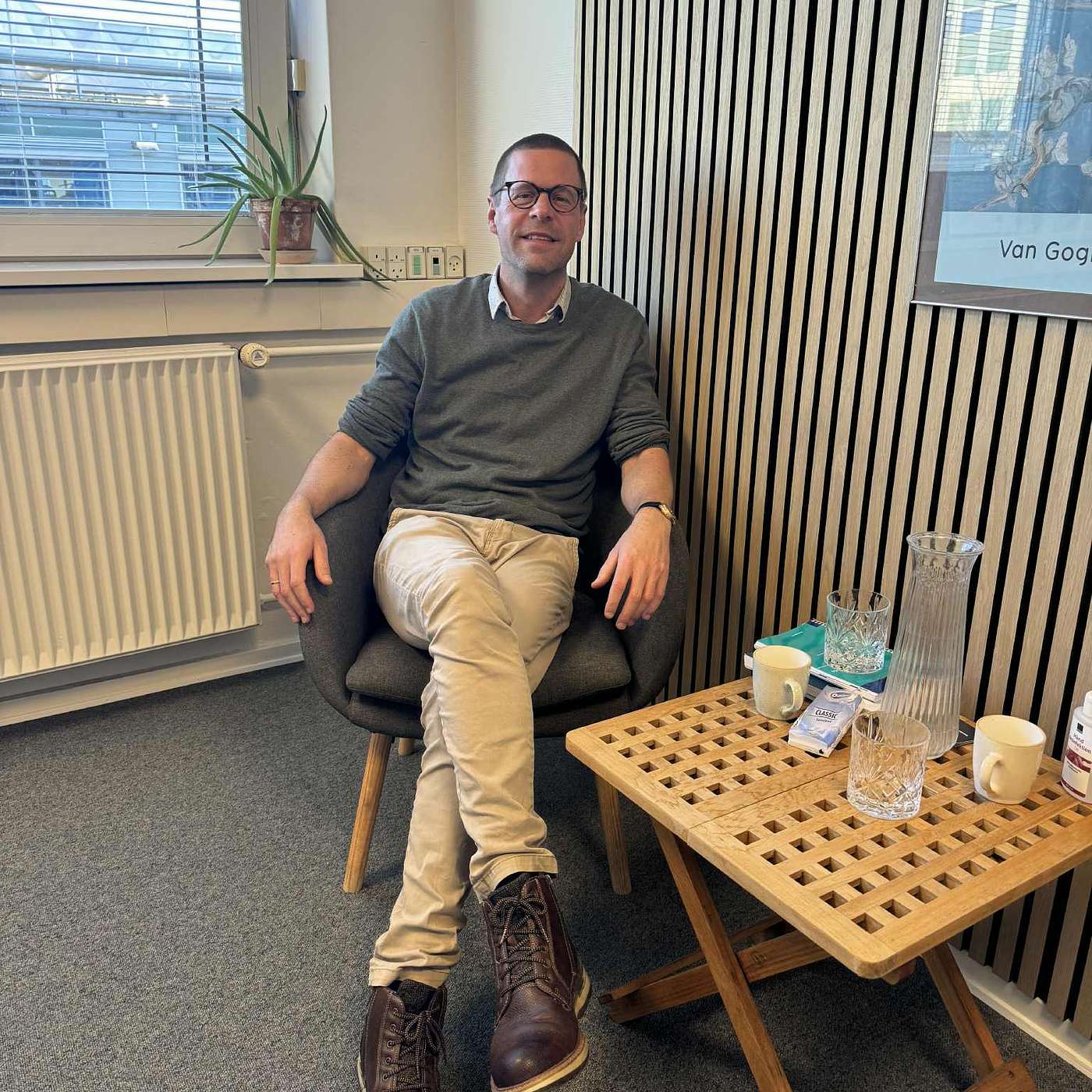 Episode 101 - Hvad er psykoser? Med specialpsykolog Jonas Wridt Episode 101 - Hvad er psykoser? Med specialpsykolog Jonas Wridt