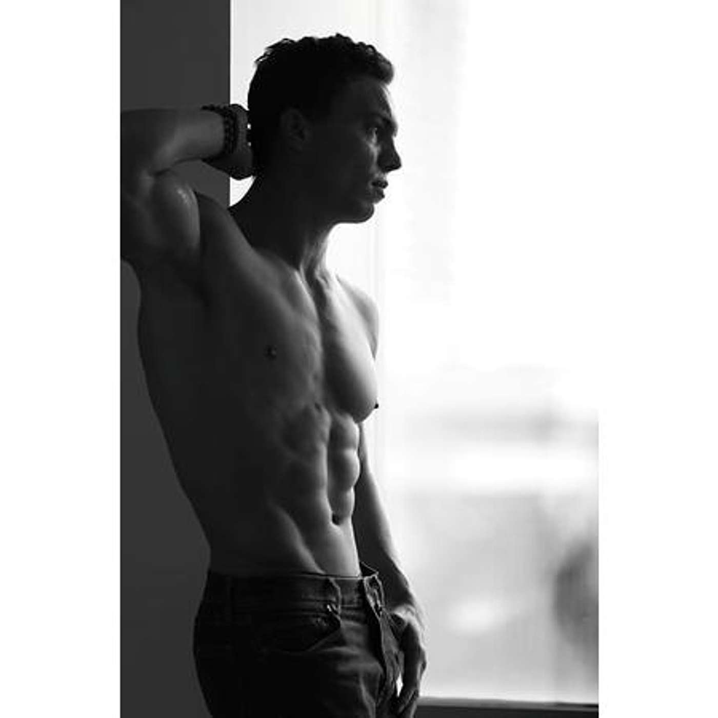 VIP Ignite E:127 Nick Hoffschneider Took A Risk and Is Now a Model