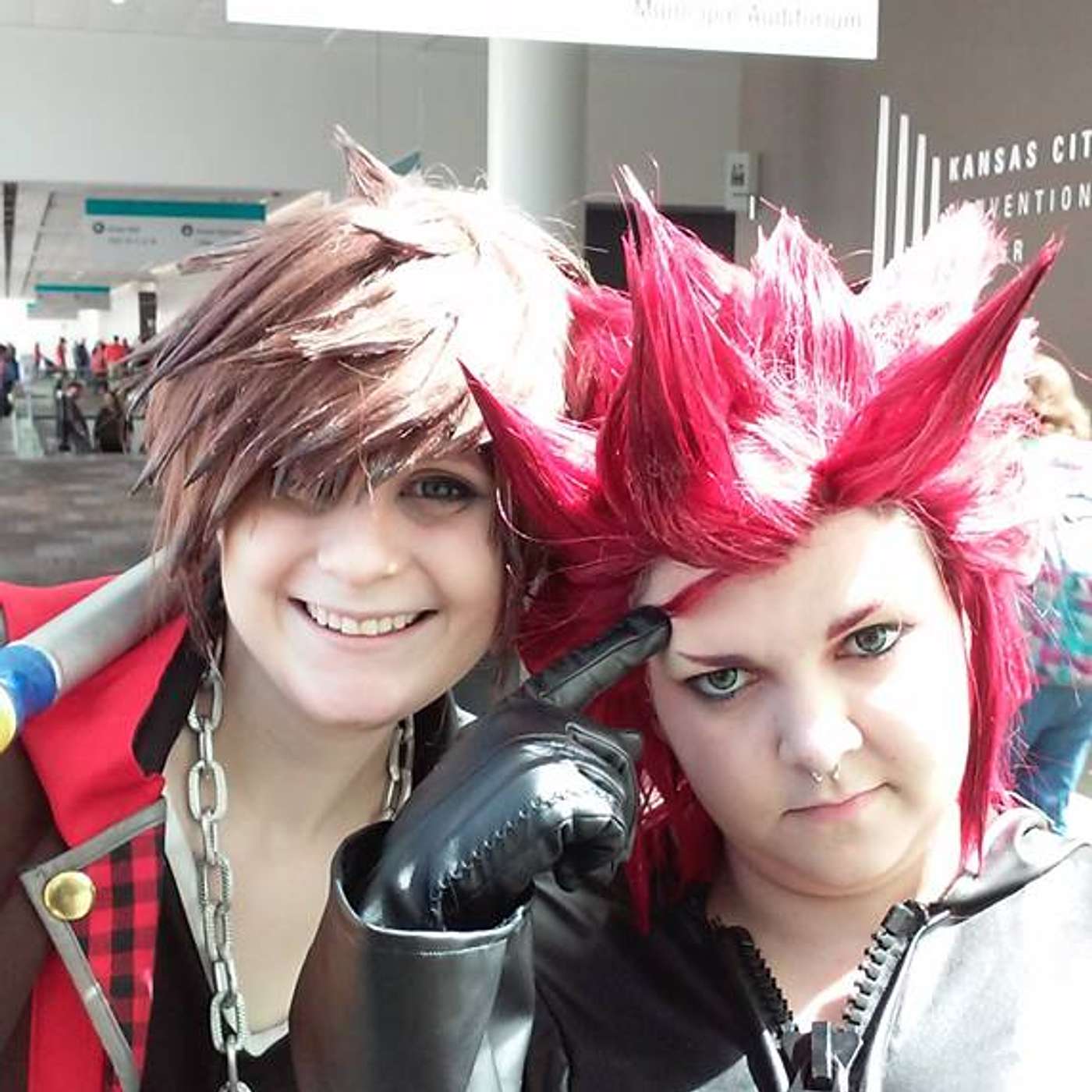 Episode 163: "Planet Comicon 2019: Celeste & Hannah (Cosplayers)" episode artwork