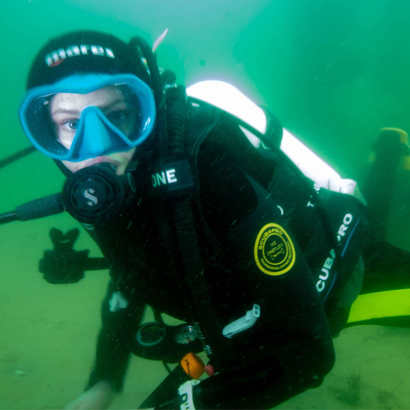S2 E30: Seeing Green: Divers Investigate South Australia's Algal Bloom Disaster