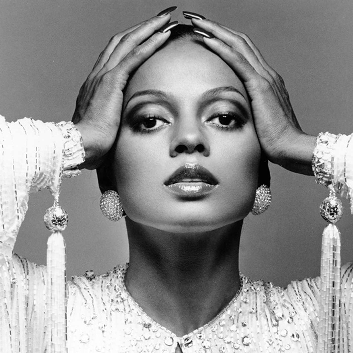 Lee and Brett Discuss Diana Ross and Iconic Beauties - Episode 49