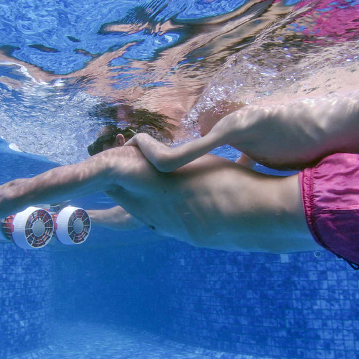 Underwater Photography Made Easy with Underwater Scooter