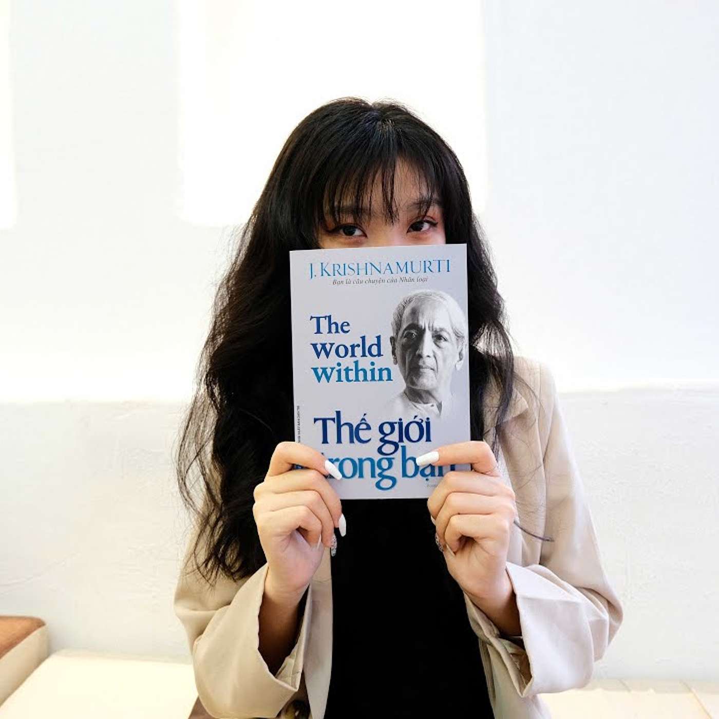 Thế giới trong bạn - chữa lành cho bản thân trước khi muốn chữa lành cho thế giới