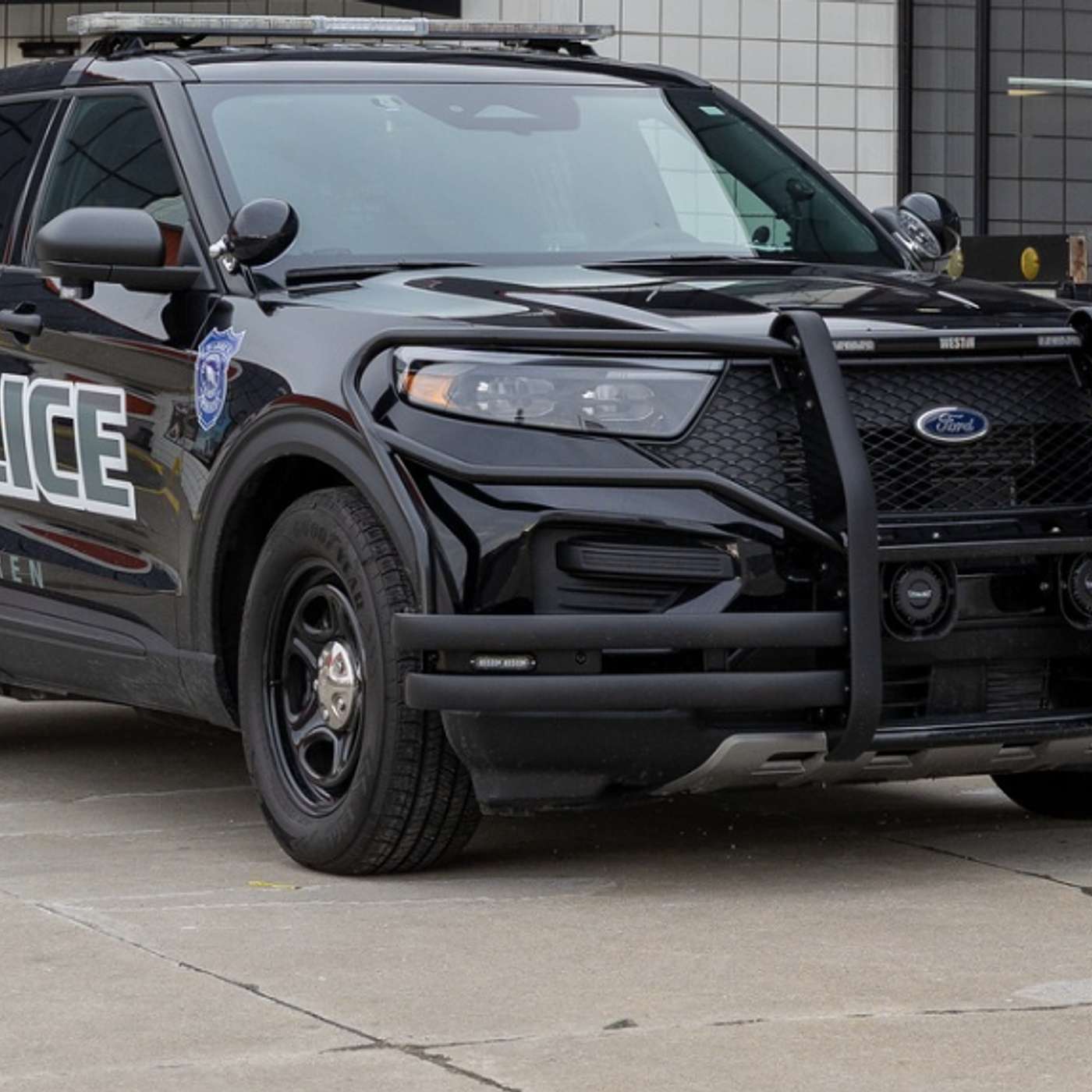Detroit in Black and White: The Pros and Cons of Police Chases & The Detroit Mayoral Debates