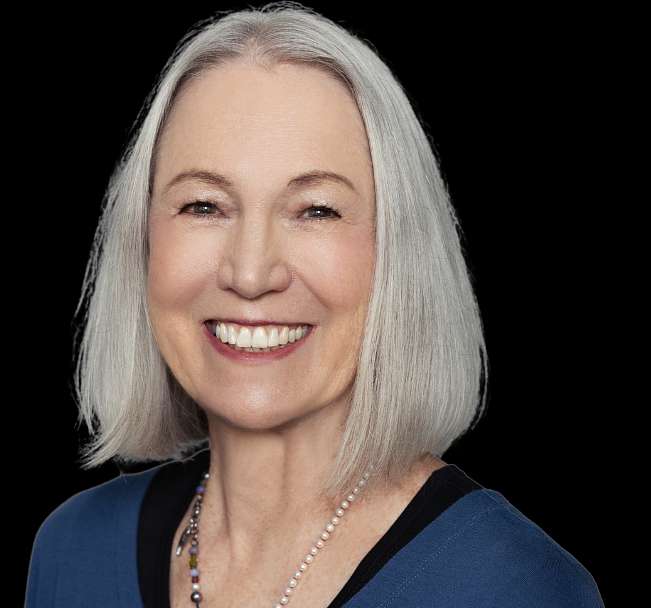 Janet Fox