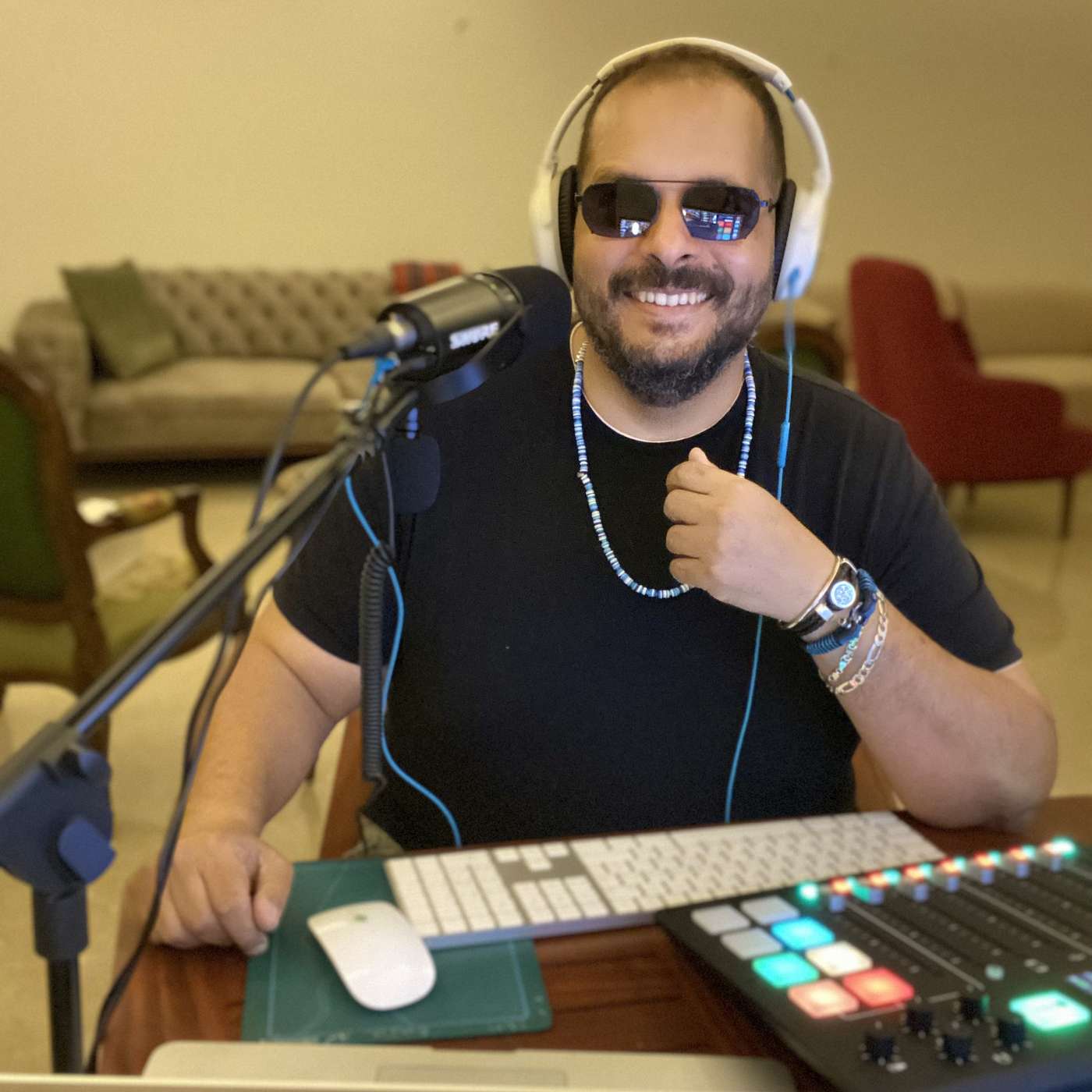Heik 3aycheenha Ma3 Sam Akkawi - هيك عايشينها مع سام عكاوي