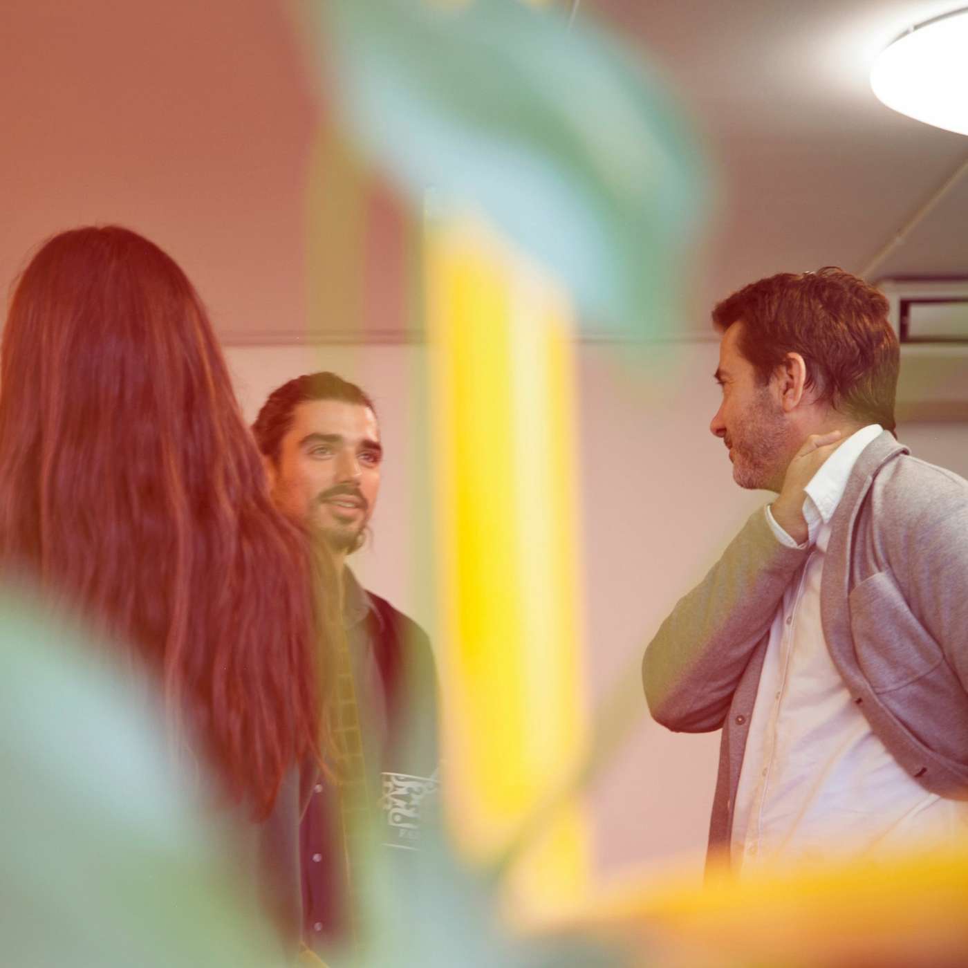 The role of journal editors in long review times episode artwork
