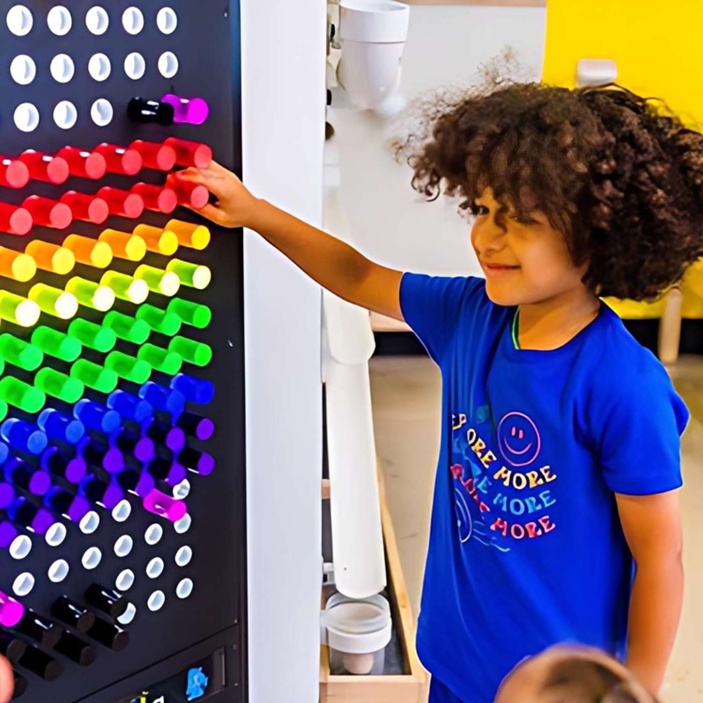 🎙️ Giant Lite-Brite Walls vs Tables: Which Works Best for Kids?