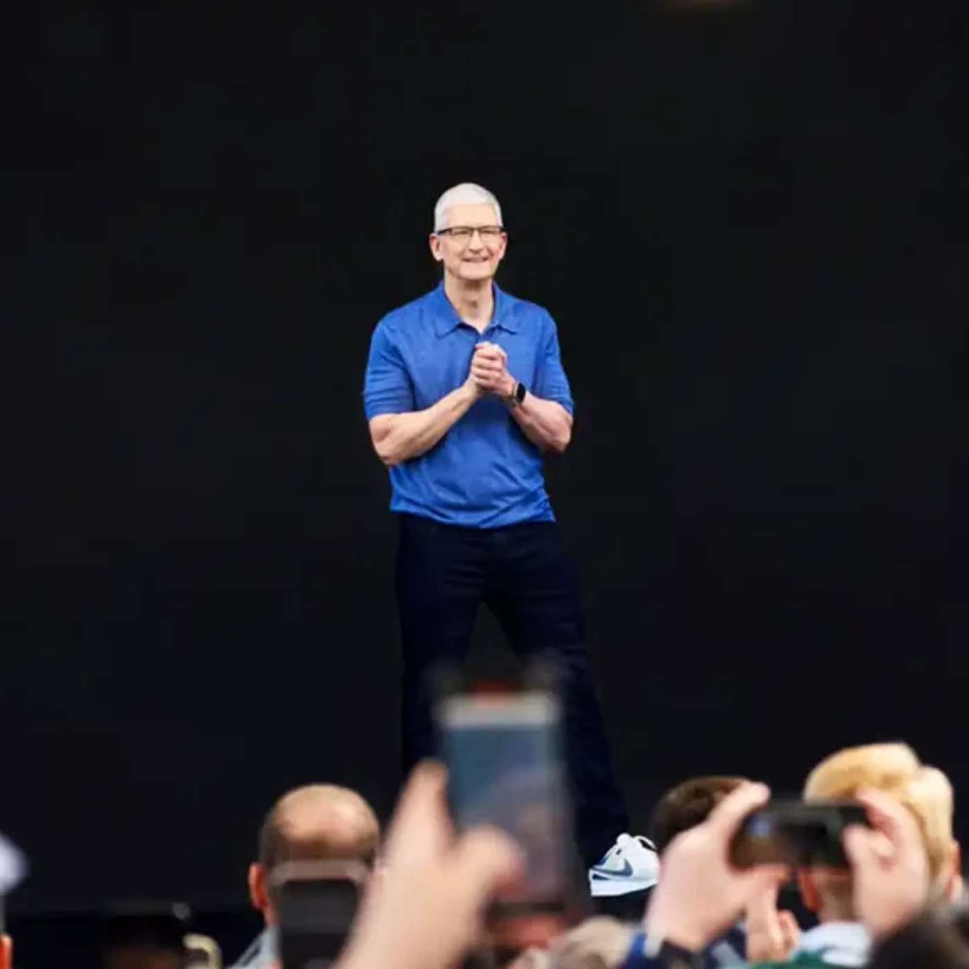 Mennyit érne ma 10 000 dollár, ha Tim Cook kinevezésekor Apple-részvényt vettél volna? episode artwork