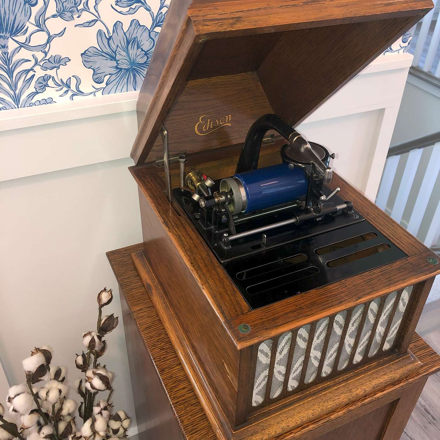 Ep 244: Old is New Again — Lessons Learned Restoring an Antique Phonograph episode artwork