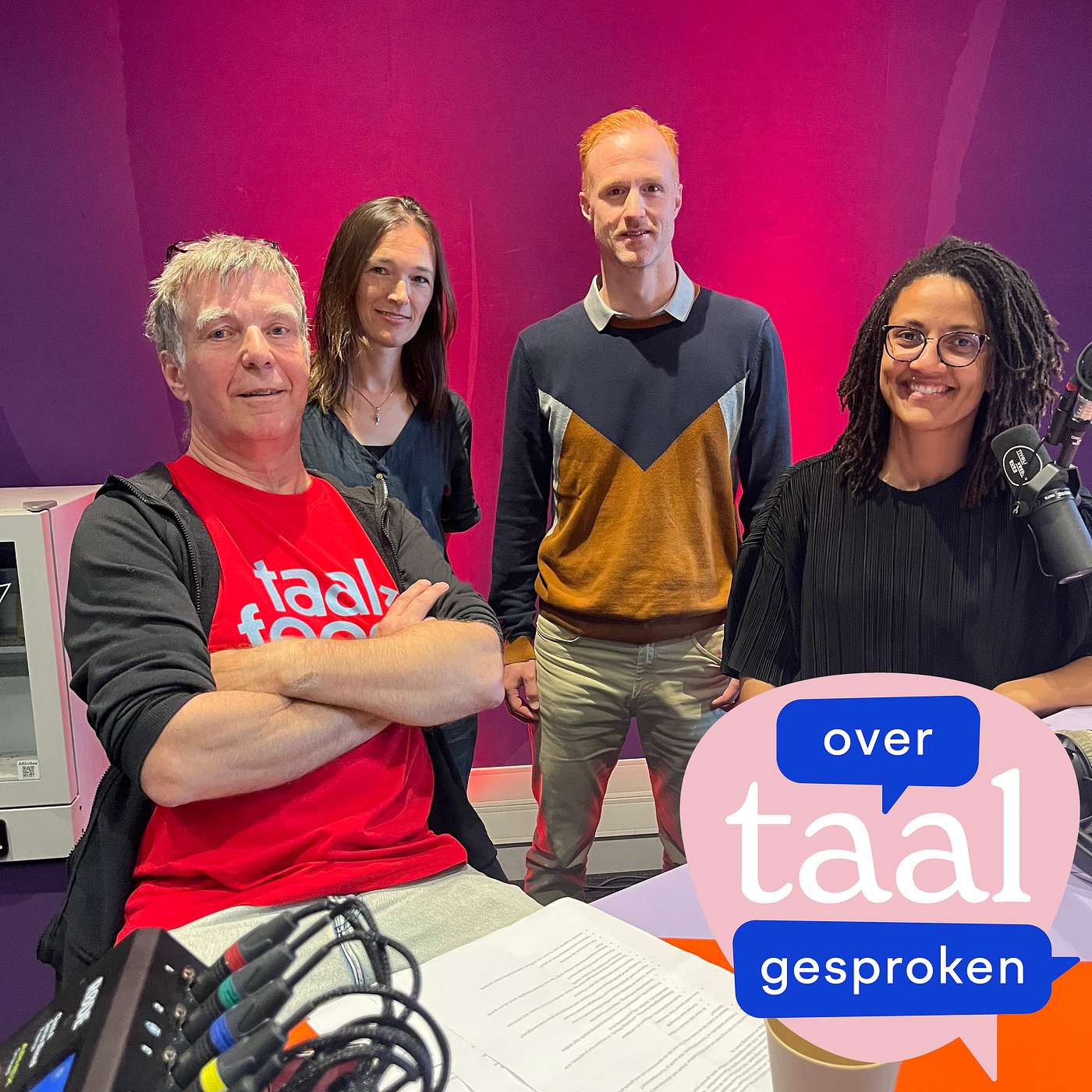 Taal en humor: waarom we altijd grapjes maken — met Bert Oben en Kelia Kaniki Masengo Taal en humor: waarom we altijd grapjes maken — met Bert Oben en Kelia Kaniki Masengo