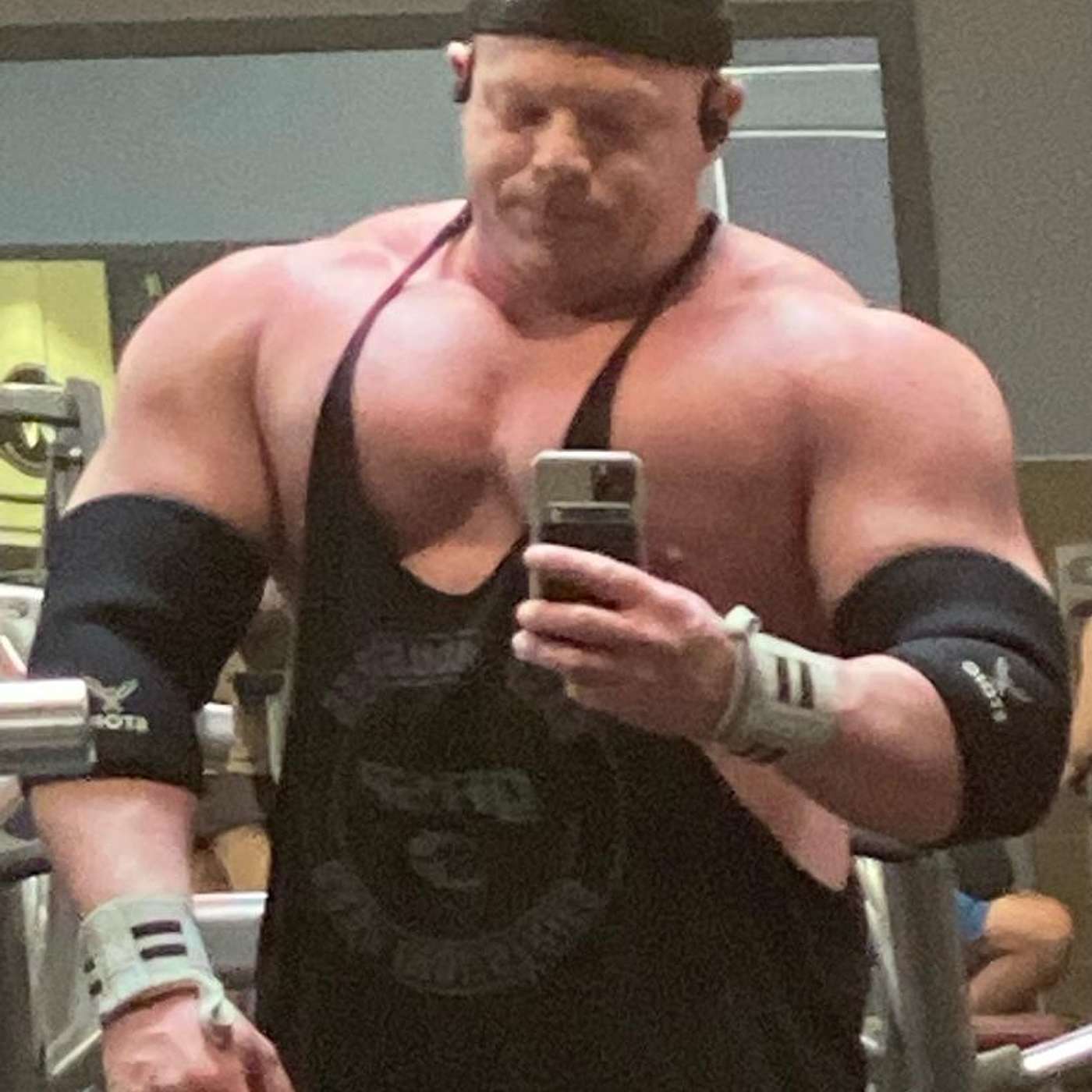 Russ Foster 330 lb MASS MONSTER is Finally Competing in His 1st Show! episode artwork