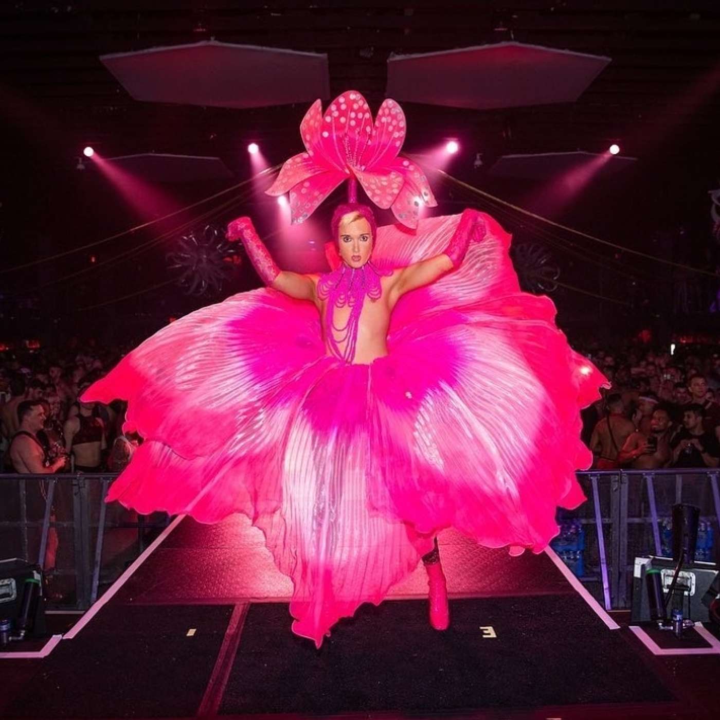 Kink'd Episode 3: Exhibitionism with Sean Applause