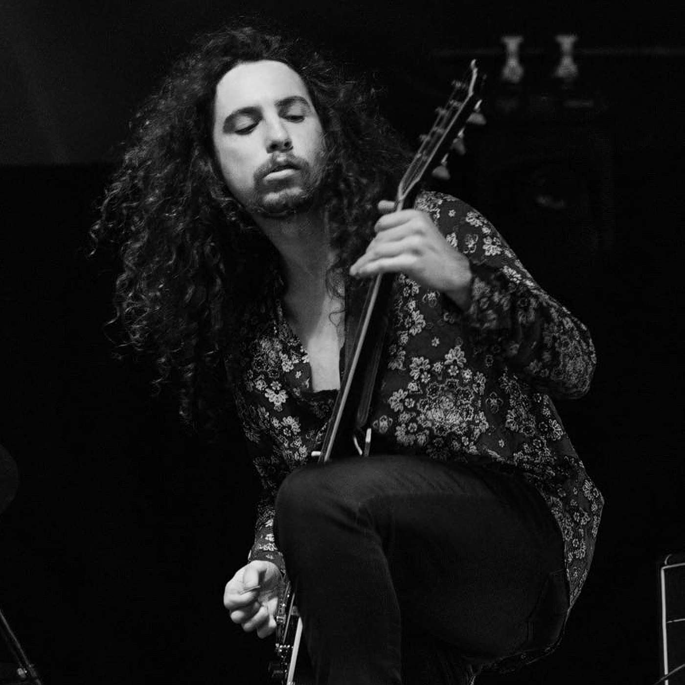 Tyler Armstrong – The Band Feel and a Man of Many Guitars