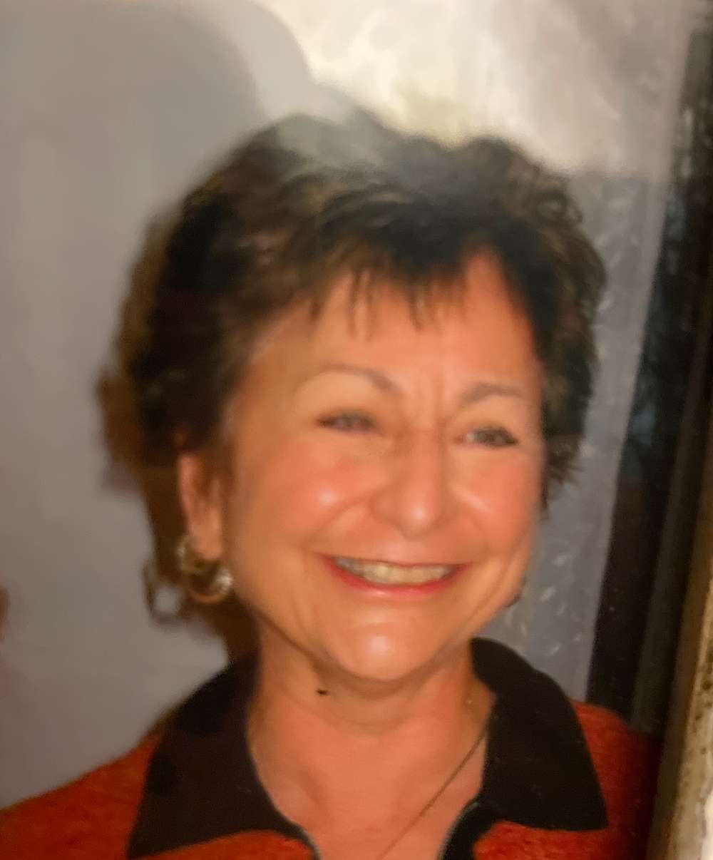 Linda Welles
