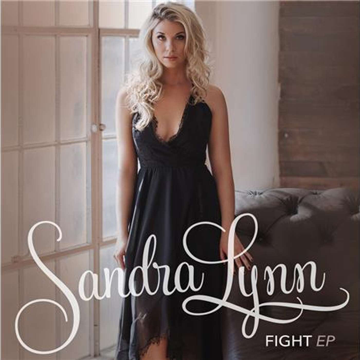 SANDRA LYNN this week on the CAMPFIRE CAFE' on EQUESTRIAN LEGACY RADIO