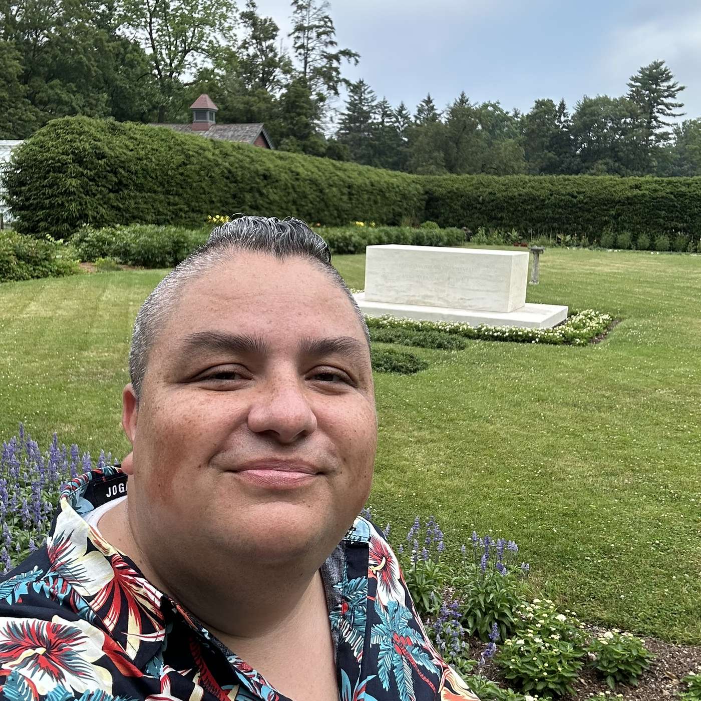 S3 E32 Franklin Roosevelt's Tomb