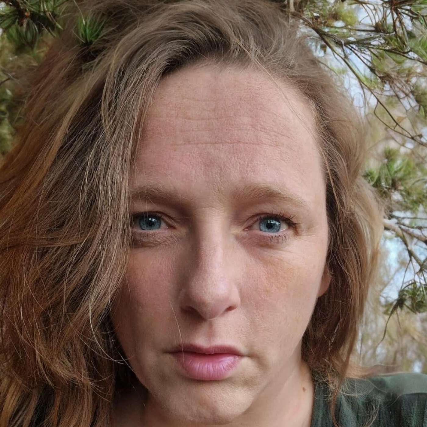 Episode 52 Claire Convallaria - getting girls into science, sustainable businesses and home education