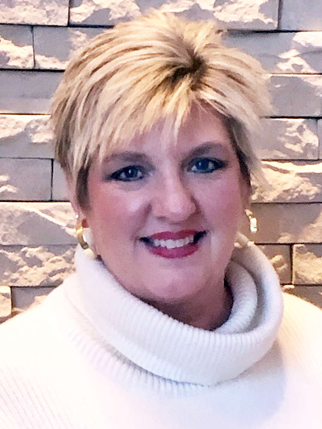 Holly Hoyer