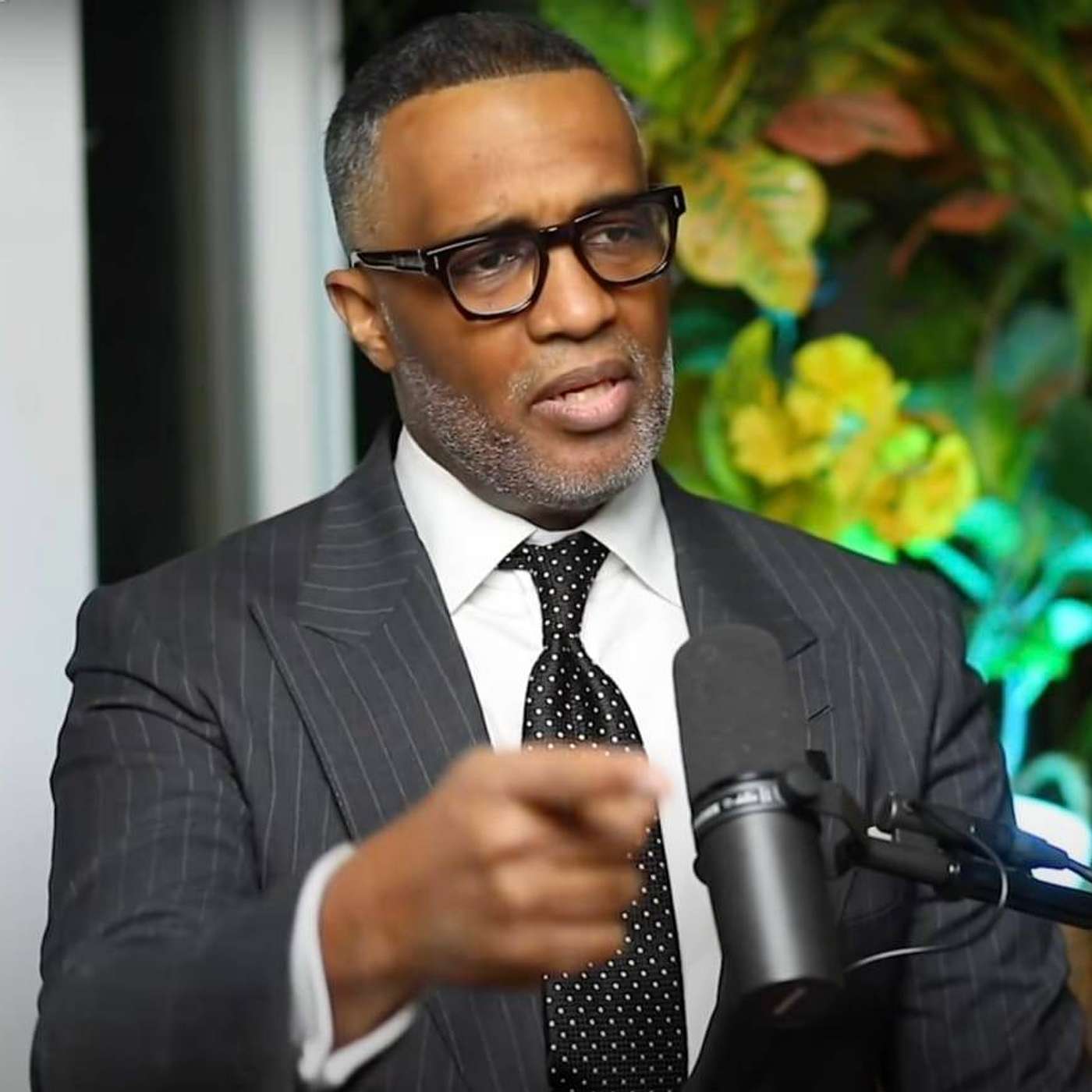 Kevin Samuels asks Modern Women HOW MUCH They Charge for Submission {Reaction} | Helios Blog 1061