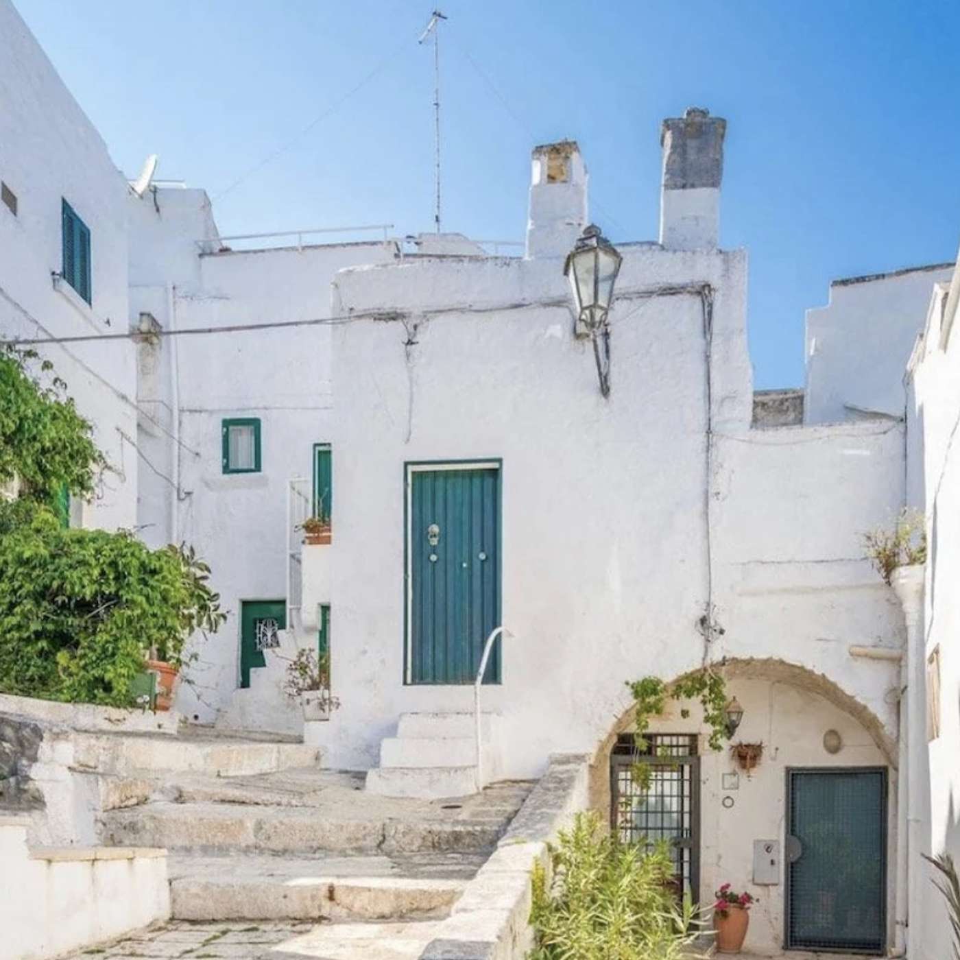 The Dream Property to Win in Ostuni, Puglia and a Love Letter to Italy with Nikki Taylor episode artwork