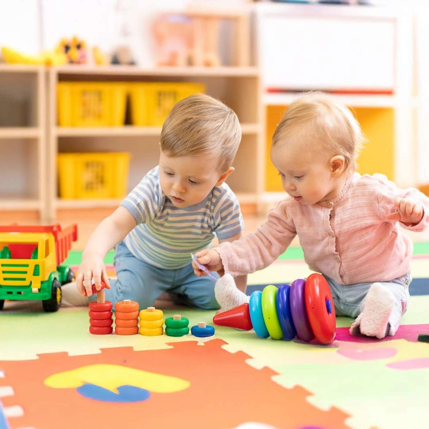 Season 3 Episode 8: 'Your (Not So) Social Child: Navigating Early Childhood Friendships' with Amanda Woodward Season 3 Episode 8: 'Your (Not So) Social Child: Navigating Early Childhood Friendships' with Amanda Woodward