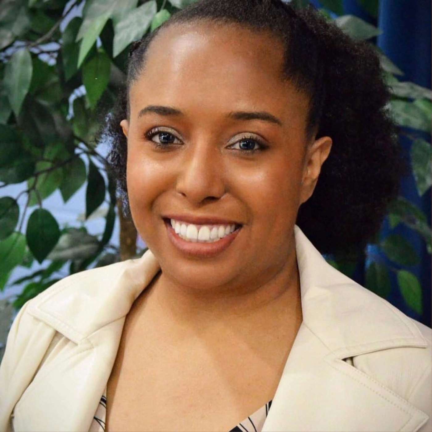 Navigating Fear, Misconceptions, & Social Media in College Admission with Jennifer (Jenn The Tutor) Jessie, College Admission Consultant