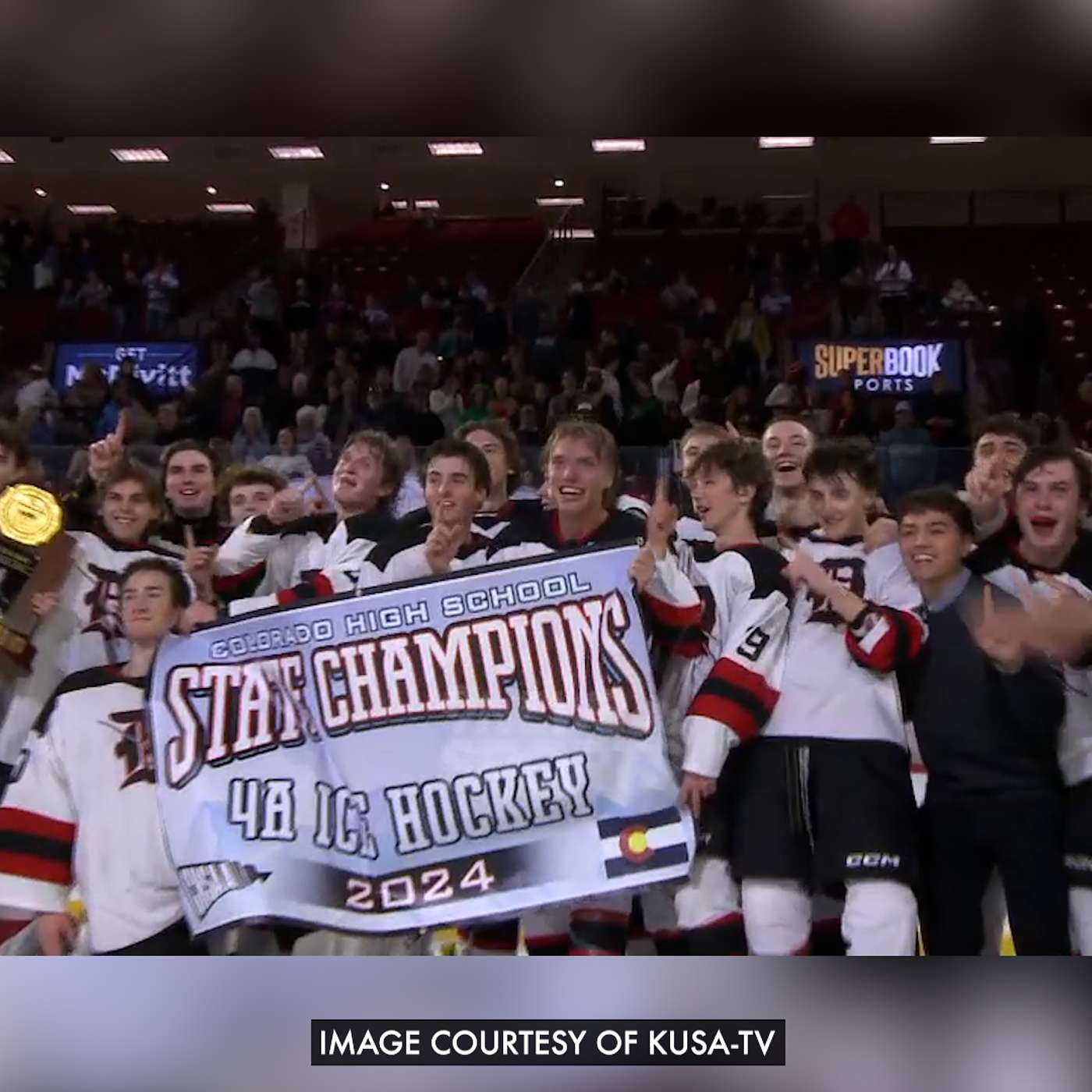 DHS Hockey Celebrates State Title