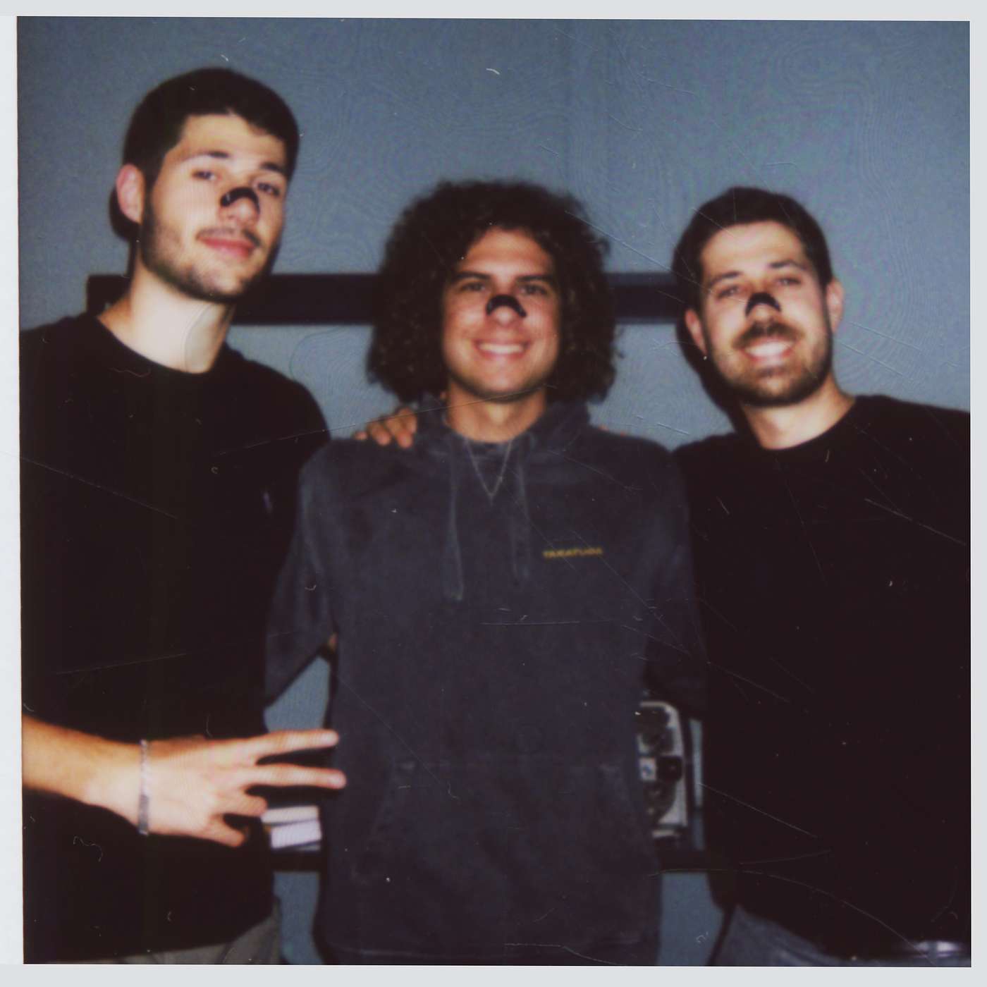 Tiburones: Mitos, Miedo y Realidad (Charlie Sarria)