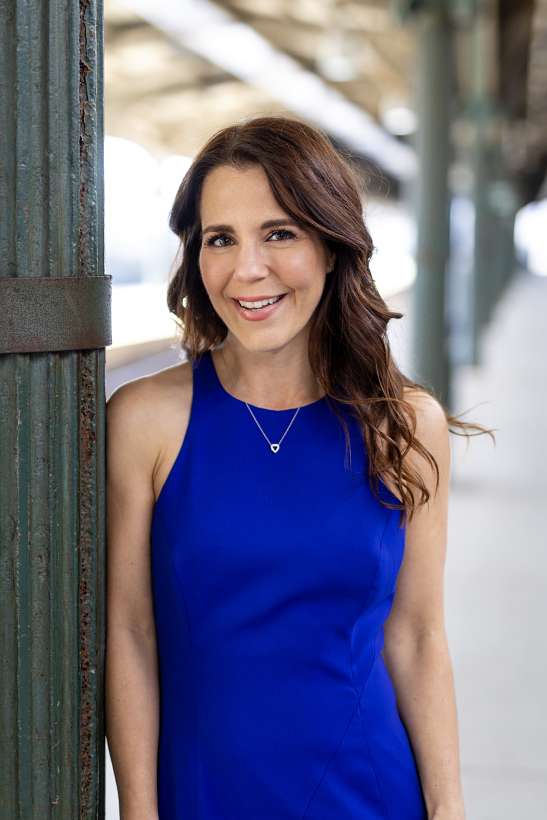Dr. Laura Brayton