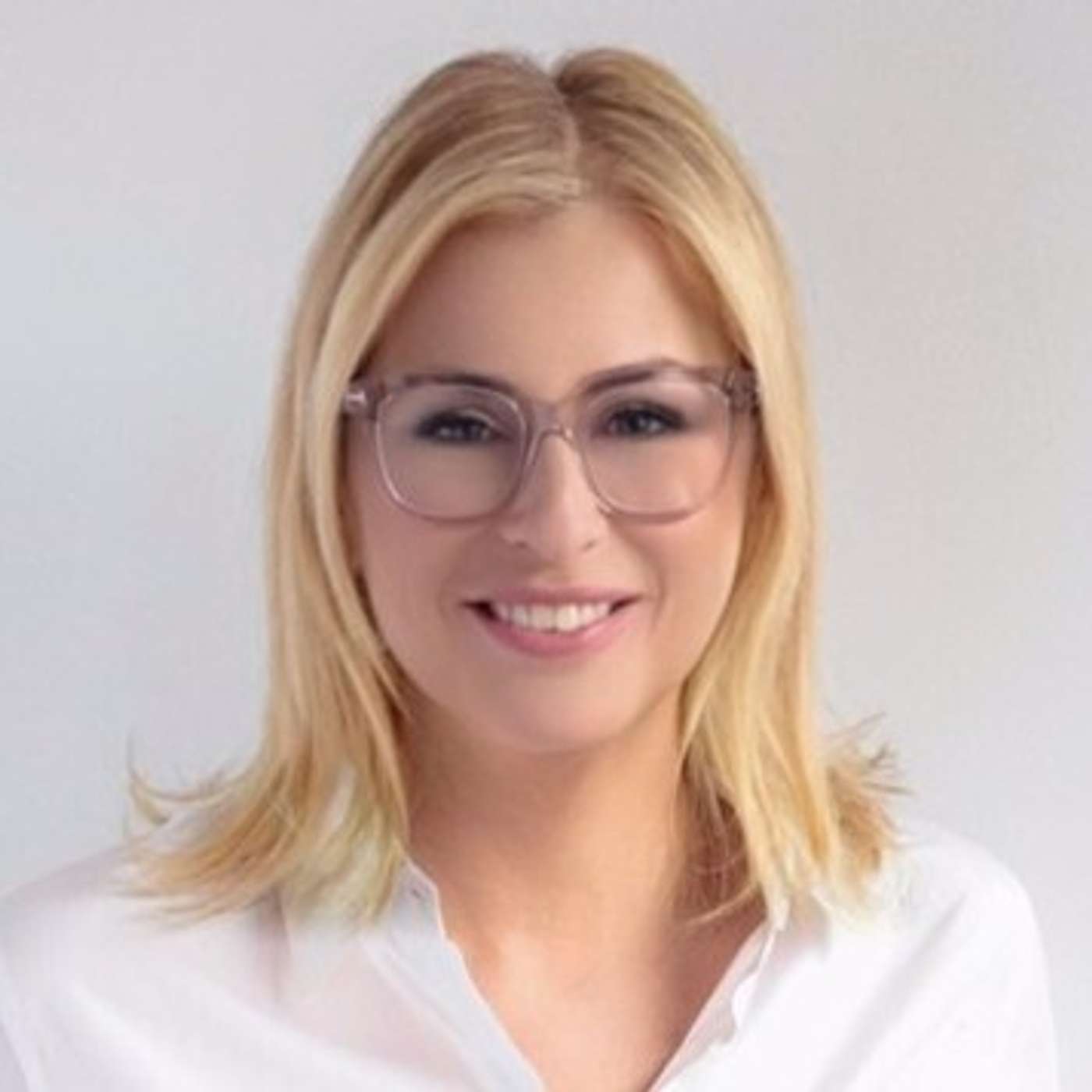 Episode 215 with Rebecca Solodovnik, Psychotherapist & Certified Management Specialist episode artwork