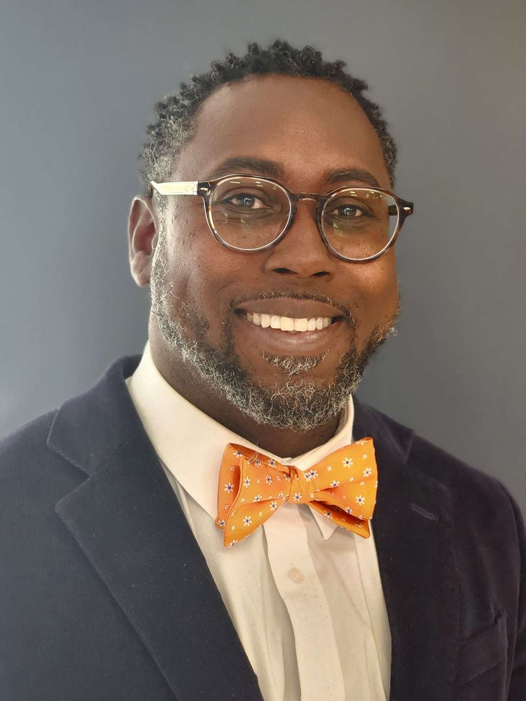 Dr. Gabriel Warren